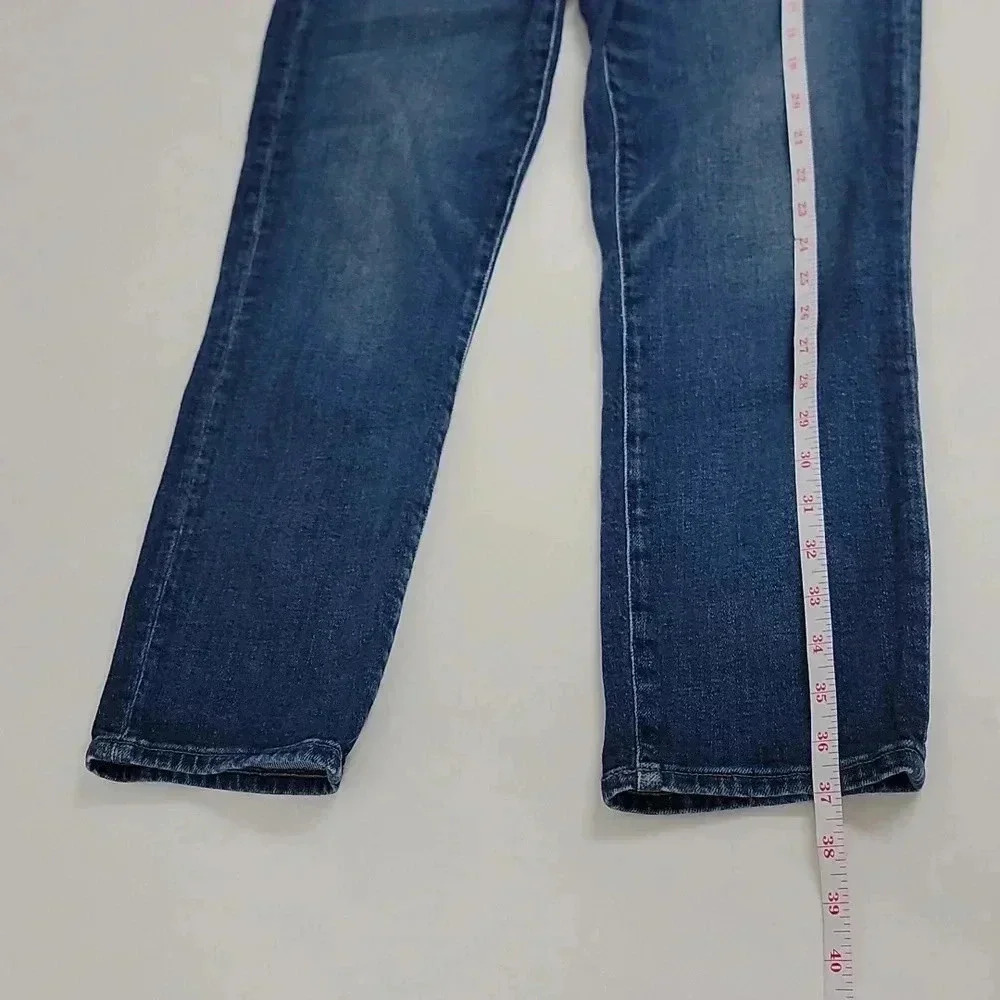 The Perfect Vintage Jean in Clearview Wash: Button-Front Comfort Stretch Edition - Picture 6 of 15